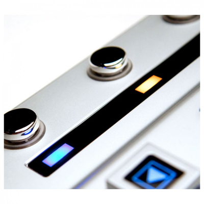 Apogee GiO USB Guitar Interface and Foot Controller for Mac