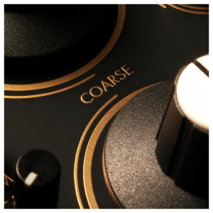 Instruo Seashell Hybrid Desktop Synthesizer