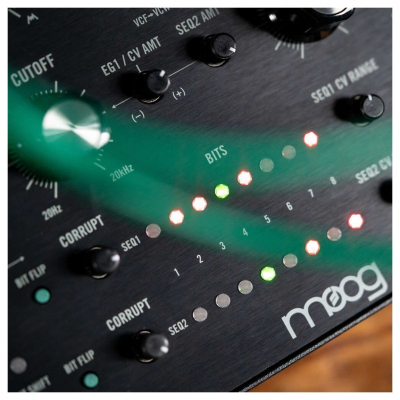 Moog Labyrinth Parallel Generative Analog Synthesizer