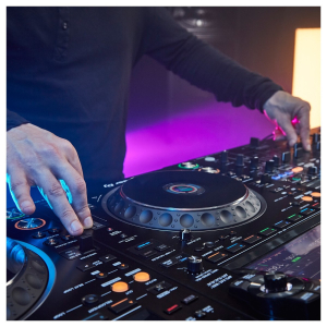 Pioneer DJ CDJ-3000 Media Players (Pair)