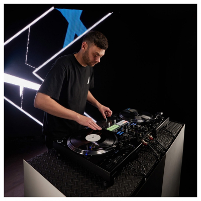 Pioneer DJ PLX-CRSS12 Hybrid Turntable