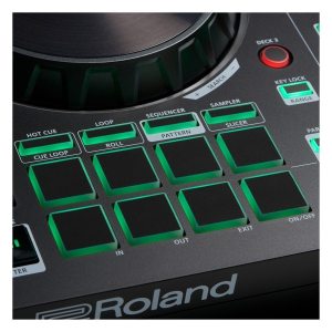 Roland DJ-202 DJ Controller with Bag