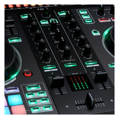 Roland DJ-505 DJ Controller with Bag