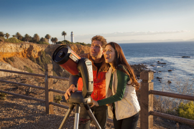 Celestron 11068 NexStar 6SE Computerised Schmidt-Cassegrain Telescope with Fully Automated Mount, SkyAlign Technology and XLT Coating, Black/Orange
