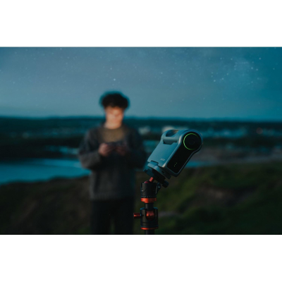 Dwarf 3 Smart Telescope - Book-sized Portable Astrophotography Camera, Capture Astronomy/Wildlife/Panorama, AZ/EQ Mode, Built-in Processing, 4K Auto-Tracking, Ultra-Light 3lb,...