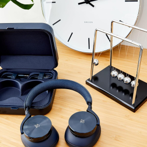 Bang & Olufsen Beoplay H95 – Premium Over-Ear Wireless Bluetooth Headphones, Active Noise Cancelling (ANC), 50 Hours Battery Life, 6 Microphones, Headset with carrying case
