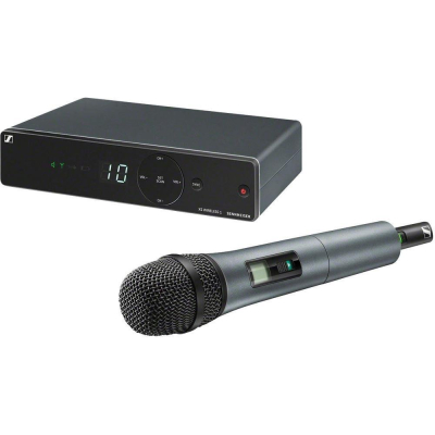 Sennheiser XSW 1-825 DUAL-E 2-Channel Wireless Microphone System for Singers & Presenters | Evolution Mic Capsules, Integrated Antennas & up to 10 Compatible Channels (508267)