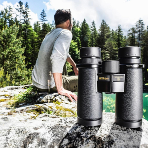 Nikon Monarch HG 10 x 42 Binoculars (131 mm, 56 mm, 680 g) Black